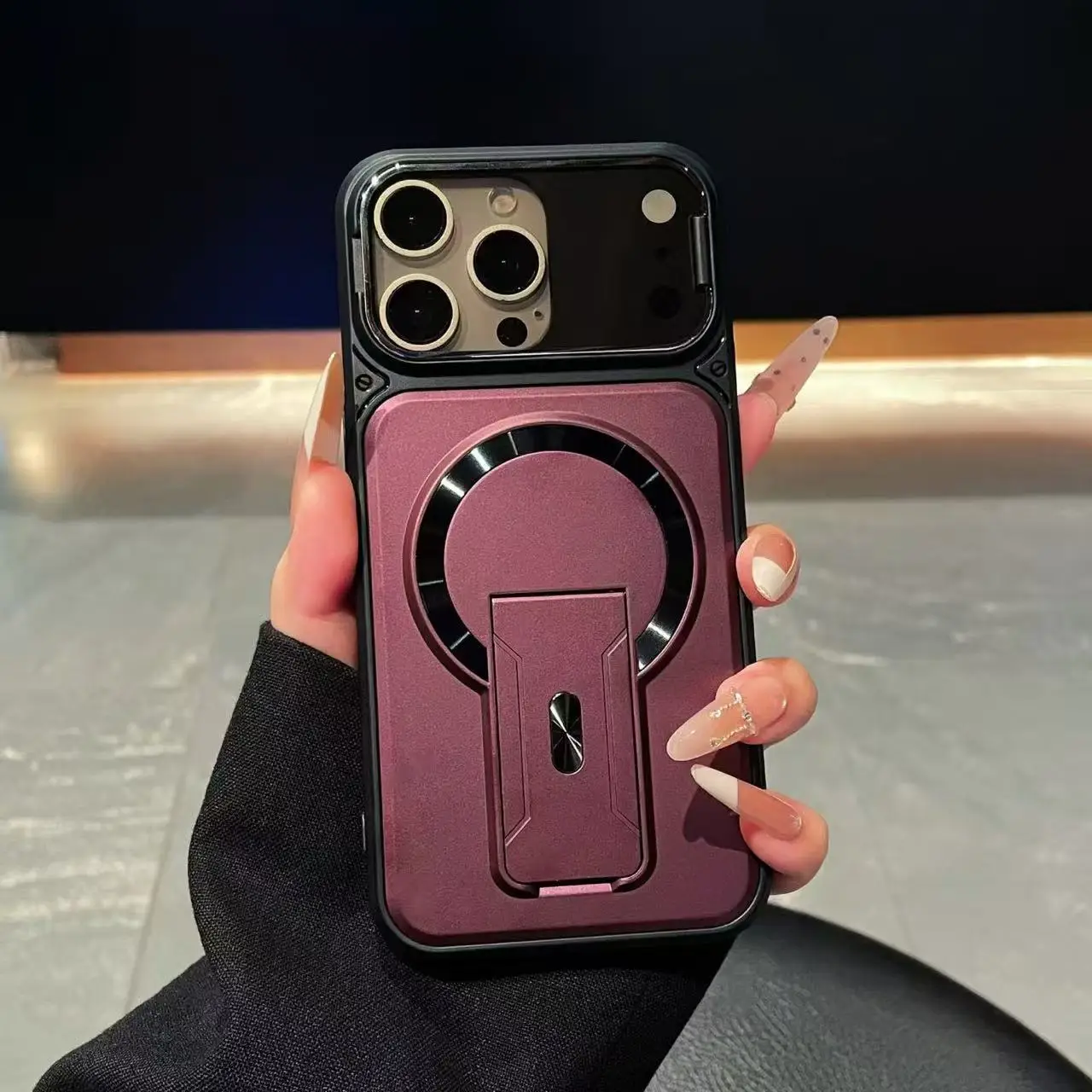 Fold Stand Magnetic Armor Case - đánh giá và giá Camera Lens Protector